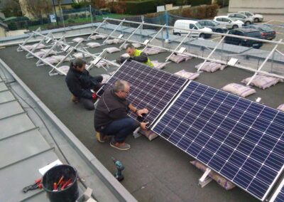 Autonomie électrique entre Béziers et Narbonne - Installation, maintenance, et formation solaire